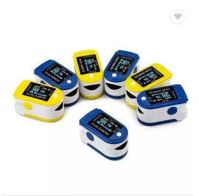 Оксиметр ИМПа ульс кончика пальца цифров экрана приведенного цвета Handheld портативный